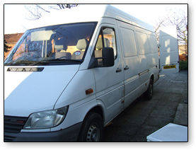 small-loads van for long-distance deliveries, parcels, baggage carrying, couriers and student moving